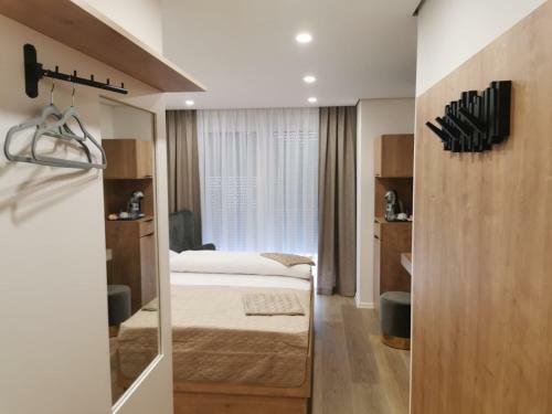 Bed & Breakfast Zimmer-lein