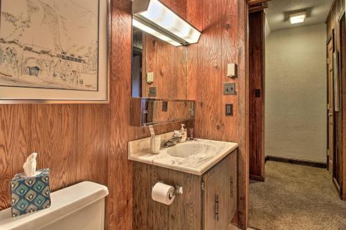 Ski-in And Ski-out Pico Mountain Townhome With Fireplace