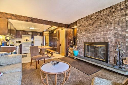 Ski-in And Ski-out Pico Mountain Townhome With Fireplace