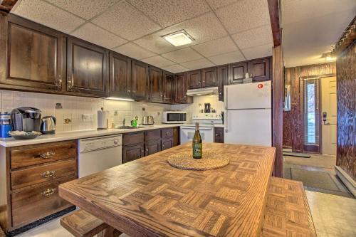 Ski-in And Ski-out Pico Mountain Townhome With Fireplace