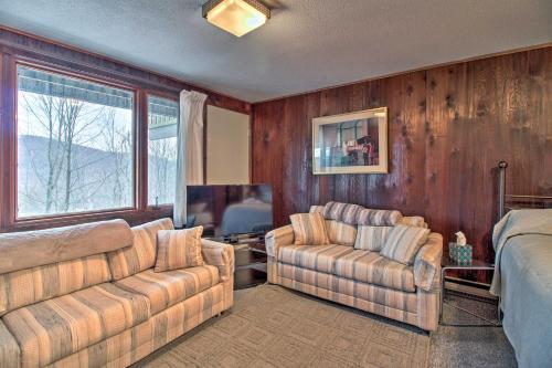 Ski-in And Ski-out Pico Mountain Townhome With Fireplace