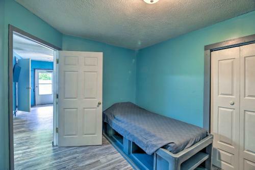 Pet-friendly Bluefield Apartment With Porch!
