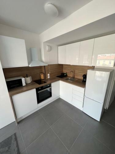 Apartamento Logement Tout �quip�e Menton Centre 500 M Des Plages
