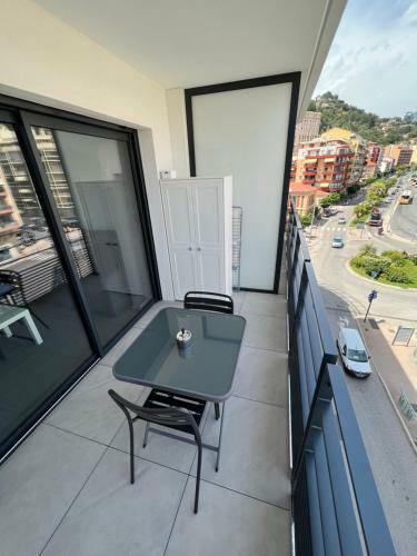 Apartamento Logement Tout �quip�e Menton Centre 500 M Des Plages