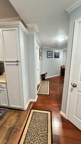 Luxury Two Br Apartment Near Oldhouse Vineyard, Va