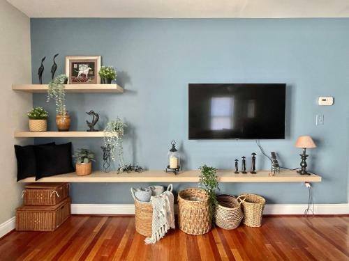 Brand New, Cozy, Modern, One-bedroom Apartment