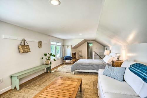 Bayside Deltaville Retreat With Beach And Grill!