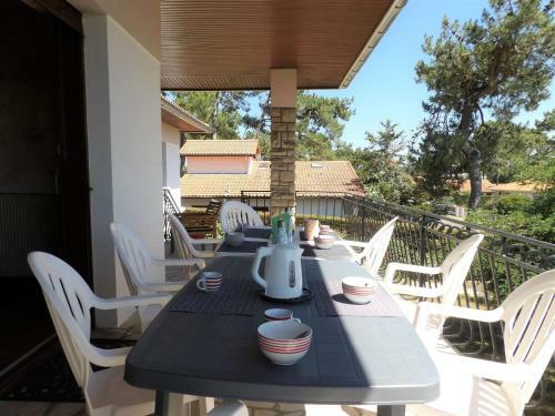 Apartment Doucham�a