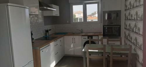 Maison Pour 4 Personnes � 300 M De L'oc�an