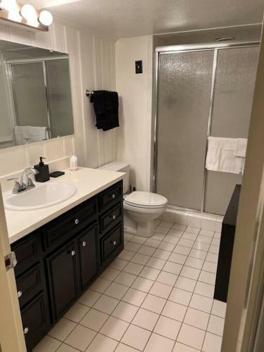 Apartamento Spacious 1 Bedroom Home Away From Home!