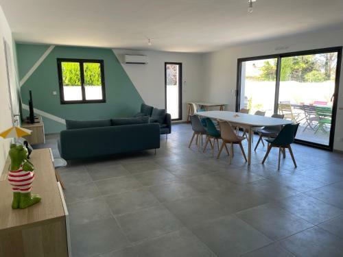 Magnifique Villa Avec Piscine / Jacuzzi / Brasero
