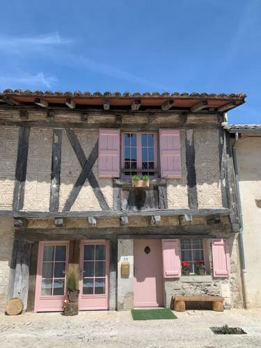 Maison De Charme Au C?ur Du Quercy Blanc!
