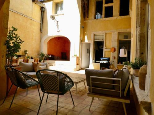 Une Parenth�se Au Pays Du Nougat
