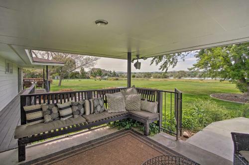 Expansive Pasco Escape With Sauna Pets Welcome