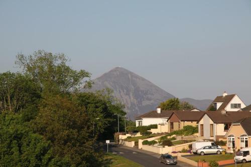 Brooklodge Bed And Breakfast