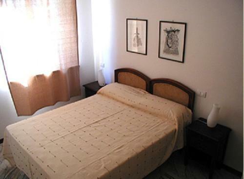 Hostal B&B Villa Acero