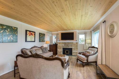 The Gray House In Pa (central, 5brs With Sauna)