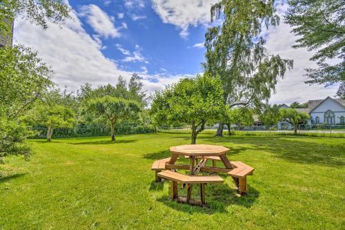 Modern Townhome In Vashon Inn, Walk To Dining