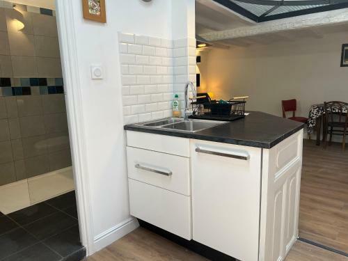 Apartamento Charmant Studio Au C?ur De L?�cusson