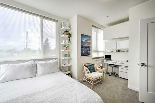 Sleek Townhome In Ballard With Rooftop Deck!
