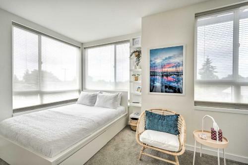 Sleek Townhome In Ballard With Rooftop Deck!