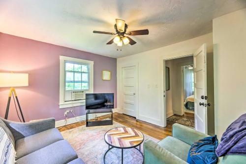 Sun-dappled Fayetteville Home With Fire Pit!