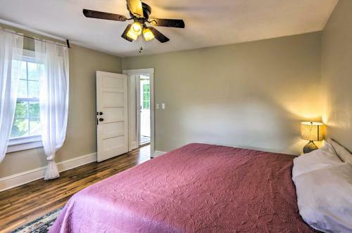 Sun-dappled Fayetteville Home With Fire Pit!