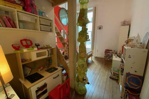 Haussmannian Apartment 135 M In Nantes