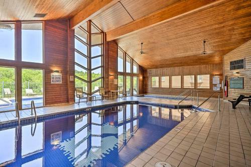 Apartamento Waterfront Wisconsin Dells Condo With Patio!