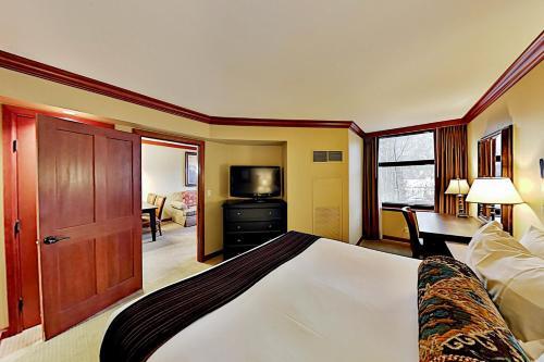 Resort At Squaw Creek II