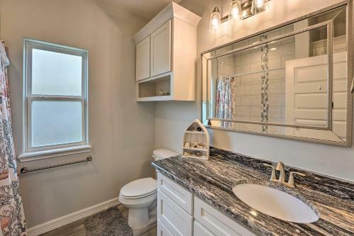 Sleek Corpus Christi Getaway With Private Pool!