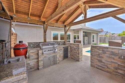Sleek Corpus Christi Getaway With Private Pool!