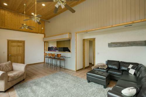 49617 Hwy 550 - Inn Full Listing
