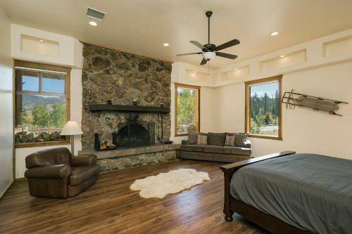 49617 Hwy 550 - Inn Full Listing