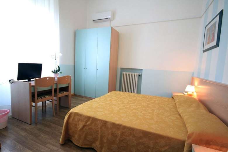 Hostal Albergo Villa Gradita