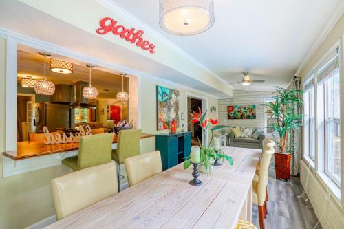 Resort Style Villa Near St Johns River Main House