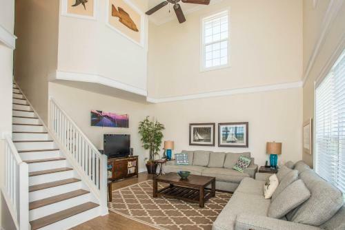 Veranda Views By Pristine Properties