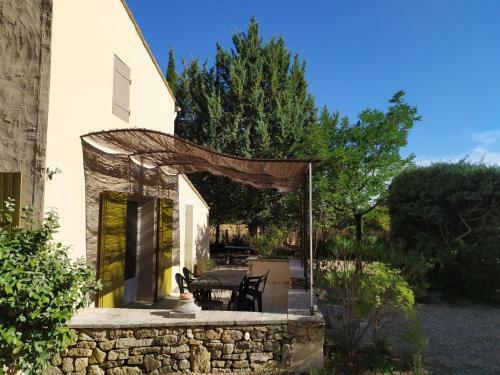 Sous Les Pins