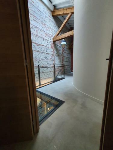 Superbe B�tisse De Caract�re, Coeur De Ville