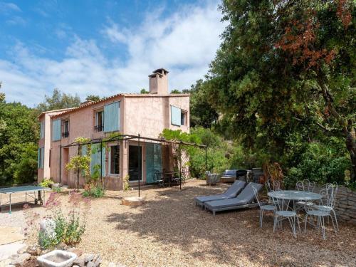 Serene Holiday Home In Pignans With Private Pool