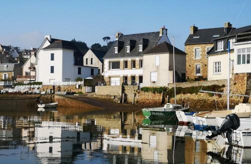 Loguivy Vue Mer Les Pieds Dans L Eau