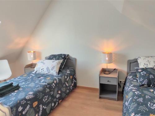 G�te R�m�rangles, 3 Pi�ces, 6 Personnes - Fr-1-526-32