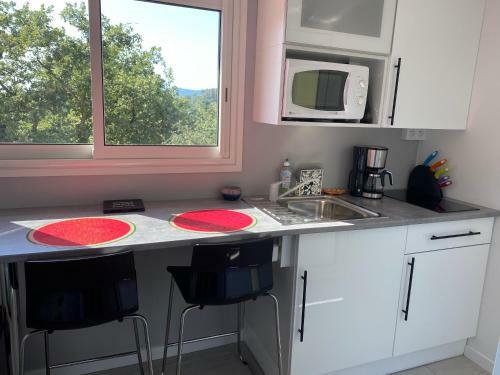Hostal Gite St Sauveur De Rocbaron