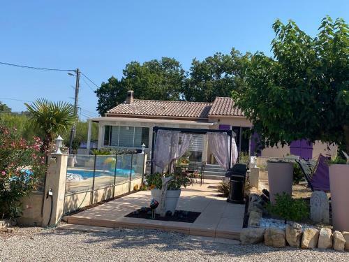 Hostal Gite St Sauveur De Rocbaron