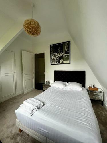Villa Avec Vue Et Piscine � Moins D'1h De Paris