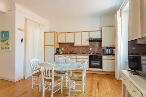 Apartamento Bagues Plein Centre Ville � 2 Pas De La Plage