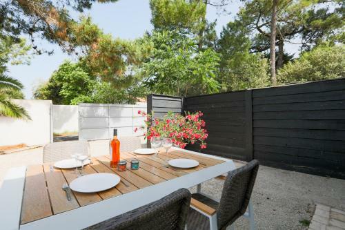 Coquette Maison De Plage Pour Quatre Aux Grenettes Palme