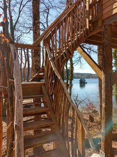 Agroturismo Cabanes Dans Les Arbres Du Lac