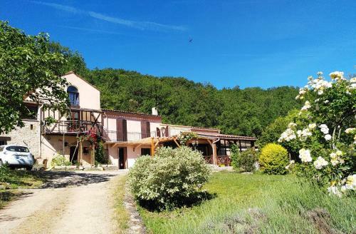 M�tairie De Lamourade - Un �crin De Nature Sereine