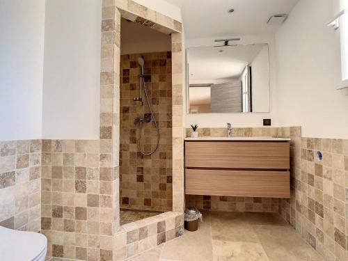 Villa Rental With Swimming Pool In Sainte-maxime